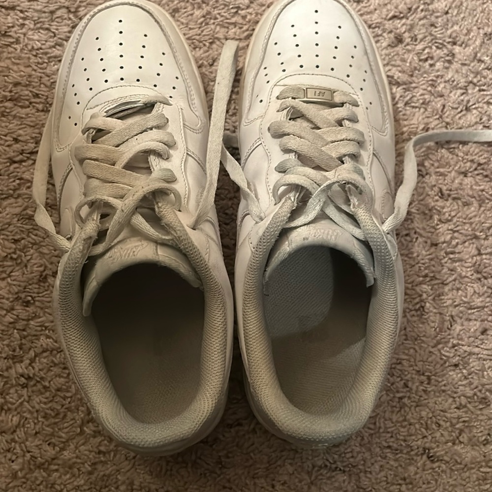 NIKE SIZE 10 AIR FORCES USED NO BOX I CAN NEGOTIATE